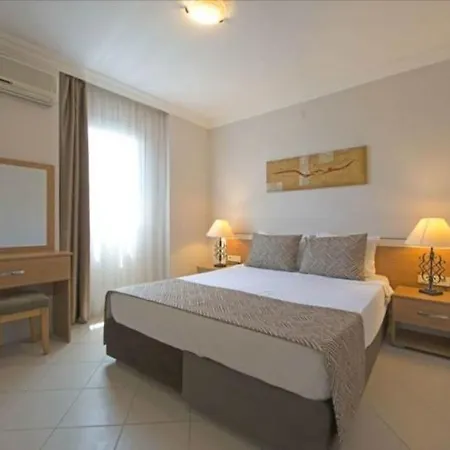 Smart Holiday Hotel & Suite Bodrum 호텔 바이즈