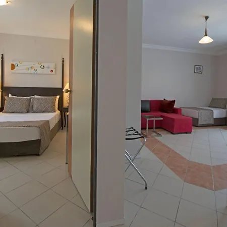 Smart Holiday Hotel & Suite Bodrum Hotell