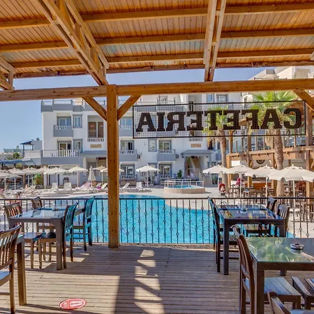Smart Holiday Hotel & Suite Bodrum 호텔 바이즈